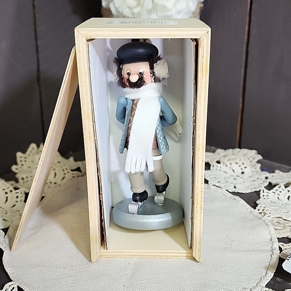 Zim's Heirloom collectibles Ice Skater Ornament